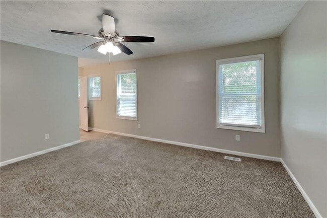 Building Photo - 1707 Hickory Grove Trail NW