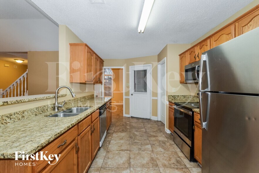 Building Photo - 9329 Barrow Dr