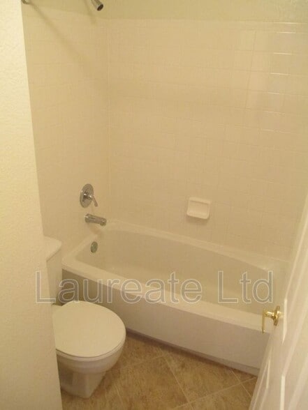 Building Photo - 2449 S Ellis Ct