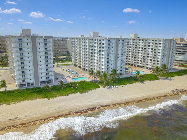 Building Photo - 3301 S Ocean Blvd