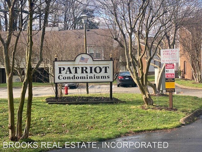 Primary Photo - 2 br, 2 bath House - 300 B Patriot Lane
