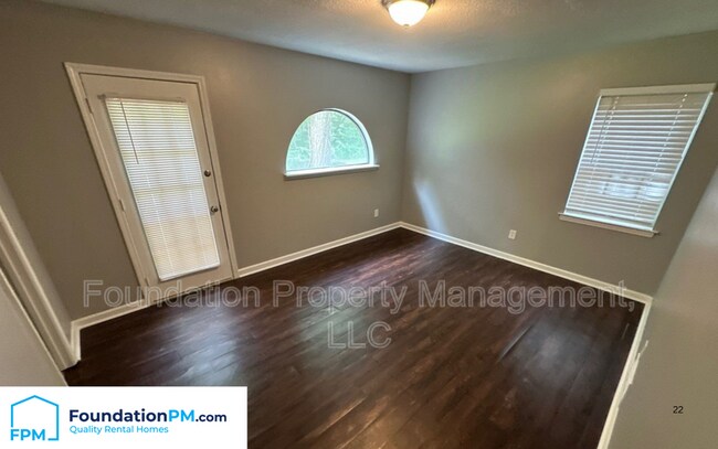 Building Photo - 2564 Lynnfield Rd