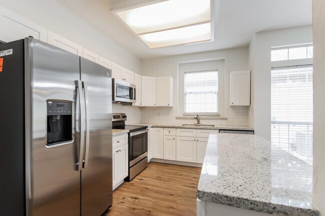 Building Photo - 3623 Appalachian Trail