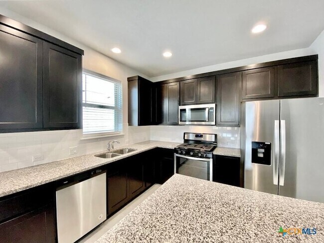 Building Photo - 2148 Pecan Island Dr