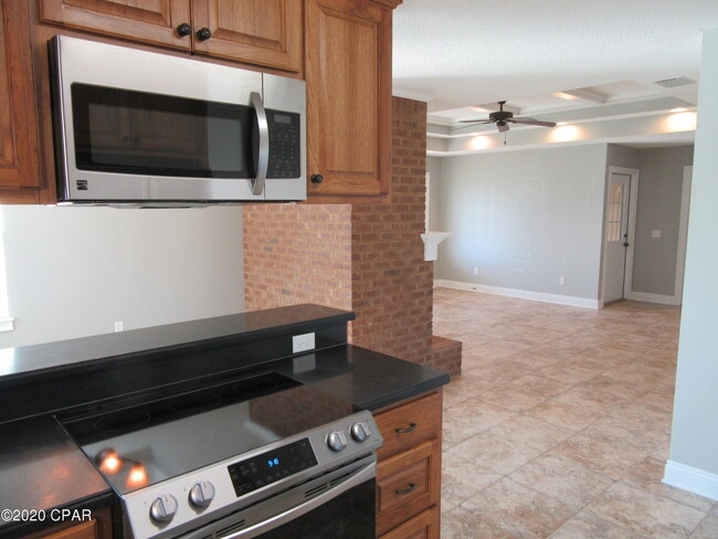 Building Photo - 4604 Bylsma Cir