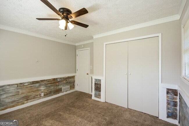 Building Photo - 3730 Sunny Hill Dr