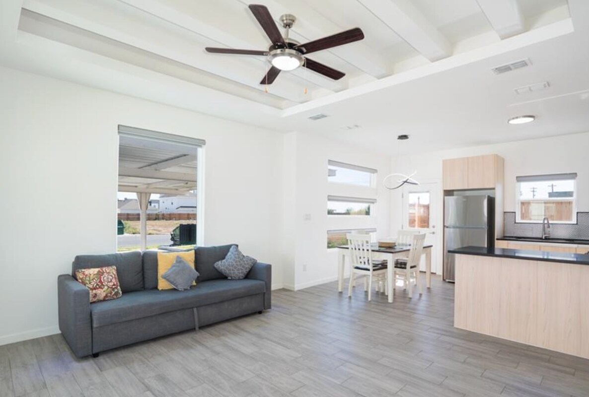 Building Photo - 12509 N 40th St