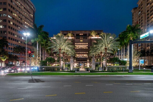 Building Photo - 651 Okeechobee Blvd