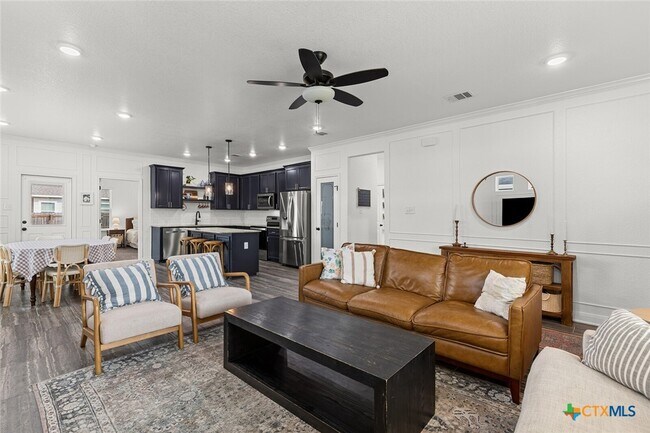Building Photo - 1606 Flatland Trl