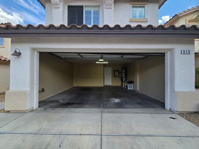 Building Photo - 816 Bow Creek Ln