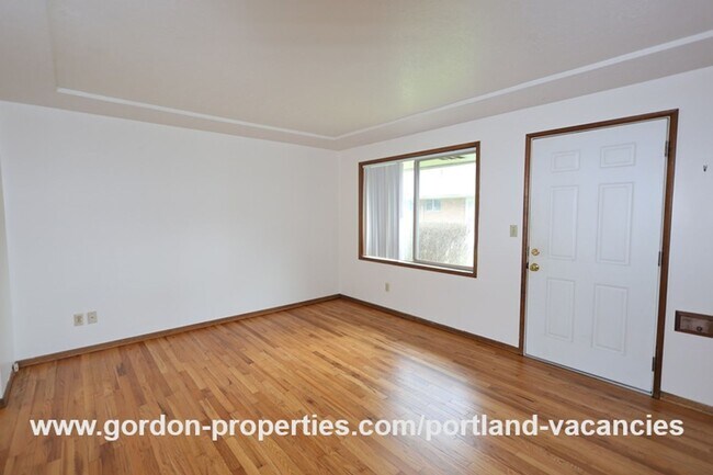 Building Photo - NE 65th Ave - North Tabor single level 1 b...