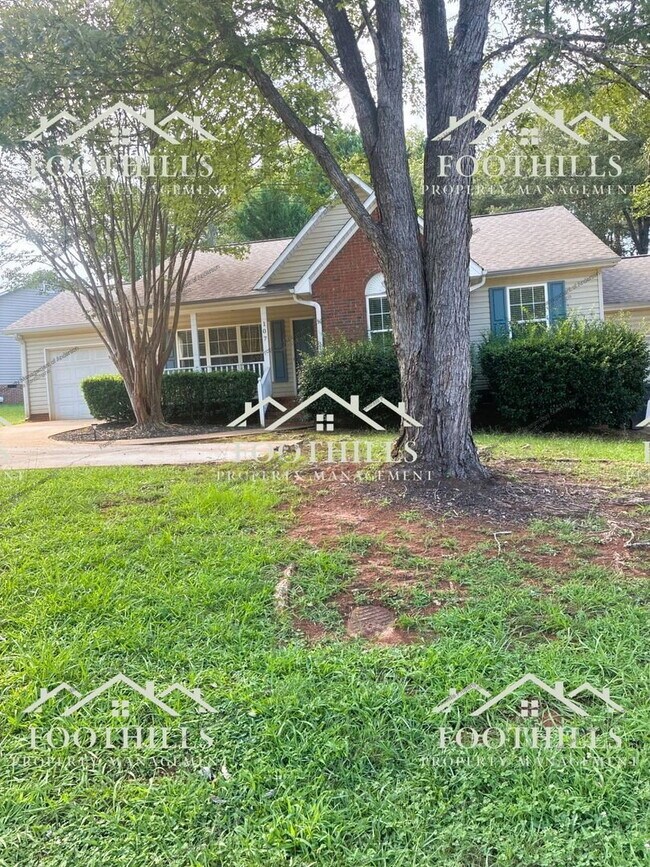 Building Photo - 107 Ashton Ln
