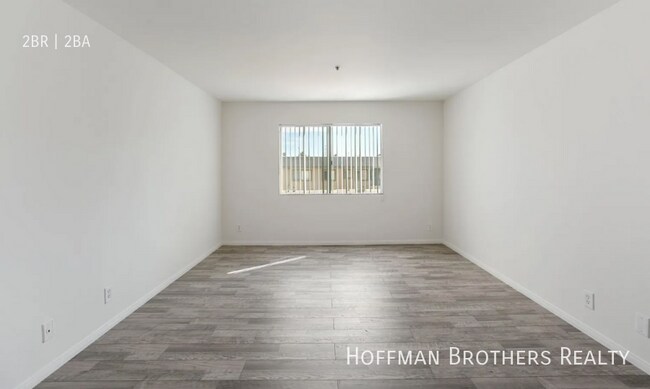 Building Photo - 5541 Fulcher Ave