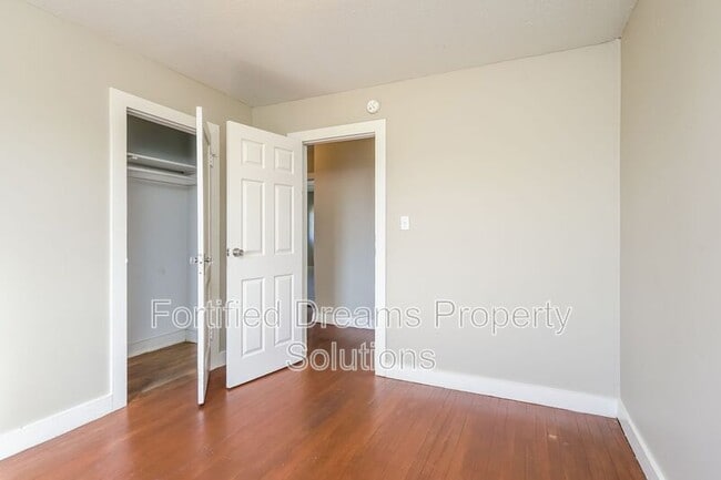 Building Photo - 201 Church St