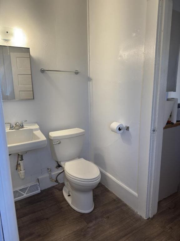 Building Photo - 5304 Hollis Ave