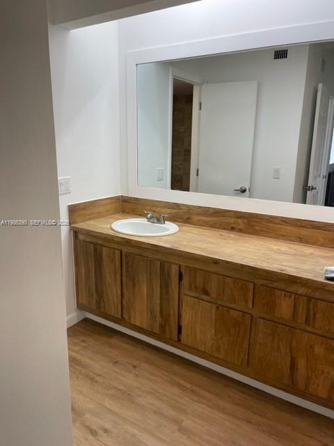 Building Photo - 2921 SW 87th Ave