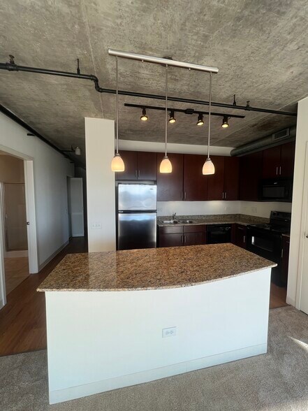 Building Photo - 111 W Polk St