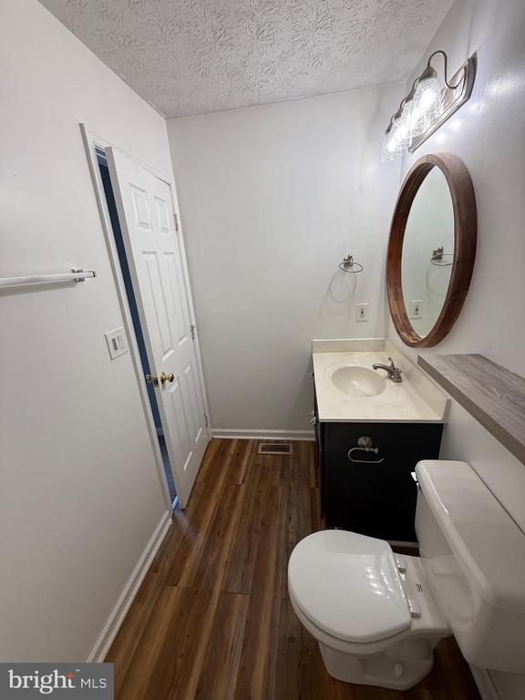 Building Photo - 10500 Boxmeer Ct