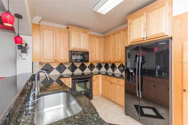 Building Photo - 80 Surfview Dr