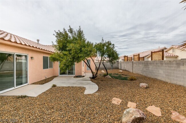 Building Photo - 3738 St Phillip Ct