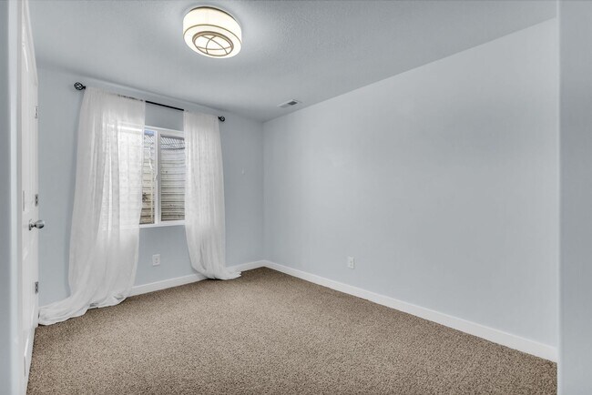 Building Photo - 4018 W 1200 S