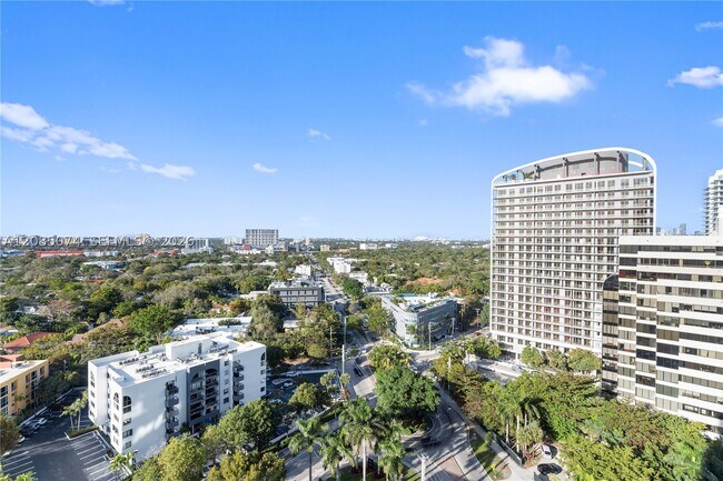 Building Photo - 3350 SW 27th St