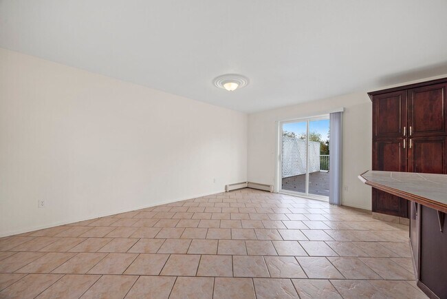 Building Photo - 1301-1305 Mitchell Ave