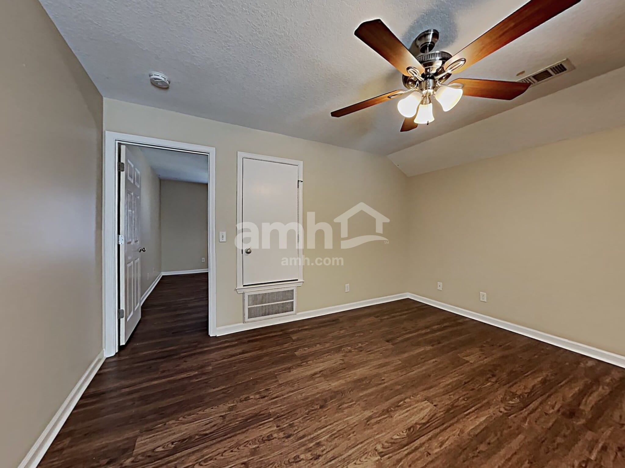 Building Photo - 171 Fox Glen Ct