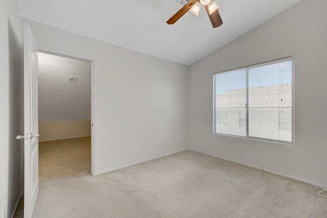 Building Photo - 8621 Sierra Cima Ln