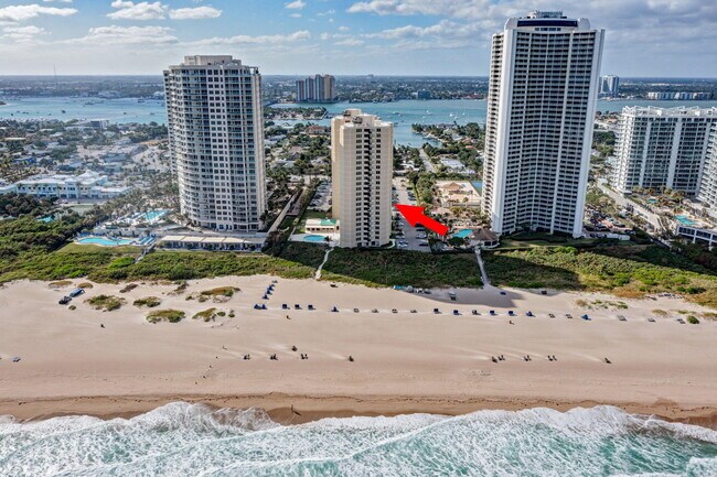 Building Photo - 2800 N Ocean Dr