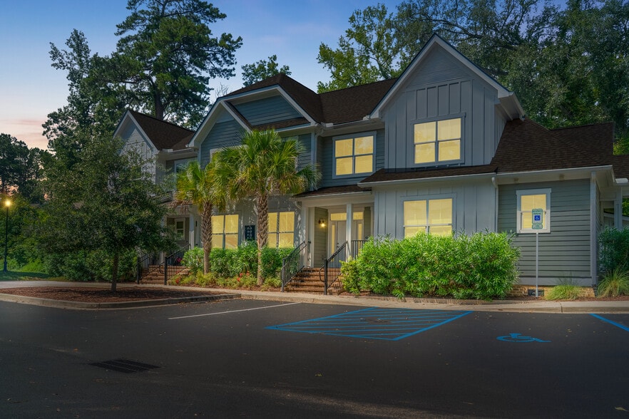 Building Photo - Park Circle Village Apartments
