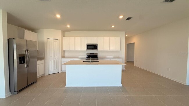 Building Photo - 299 ARTEMIS St