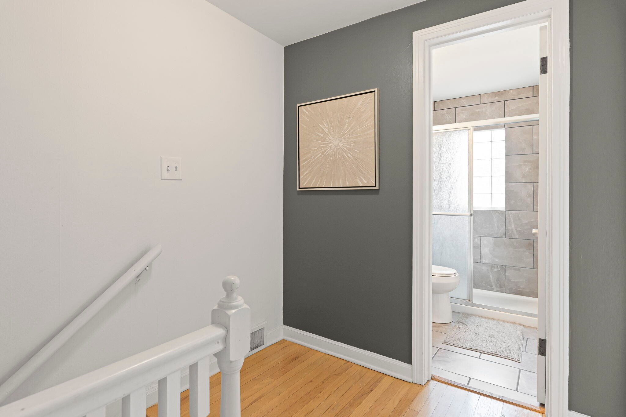Building Photo - 1003 W 38th St