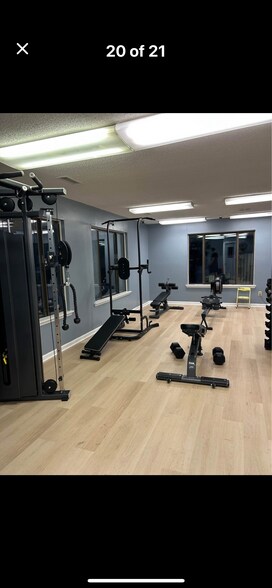 Building Photo - 217 Saint Luke Ct