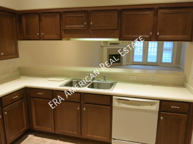 Building Photo - 219 Diamond Cv