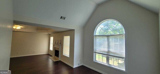 Building Photo - 2960 Barimore Pl