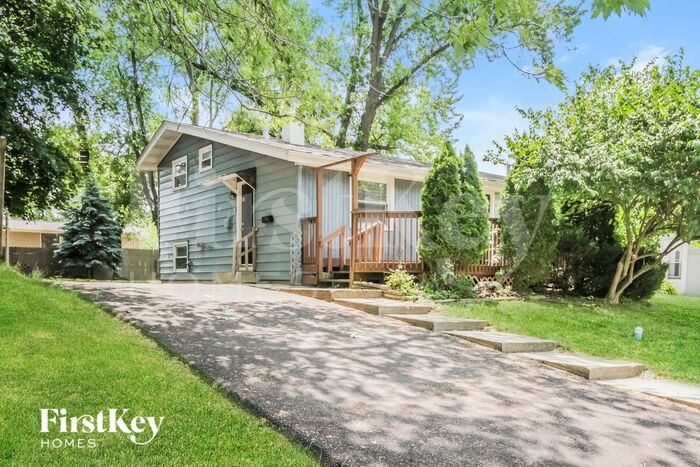 Primary Photo - 905 Garfield Dr