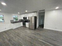 Building Photo - 3906 SW 12th Ct