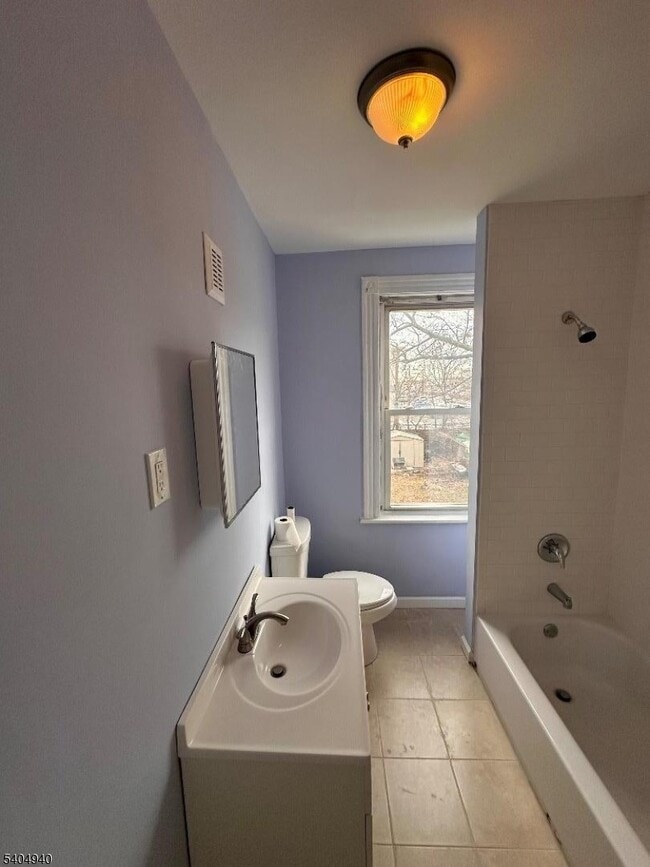 Building Photo - 956 Lafayette St