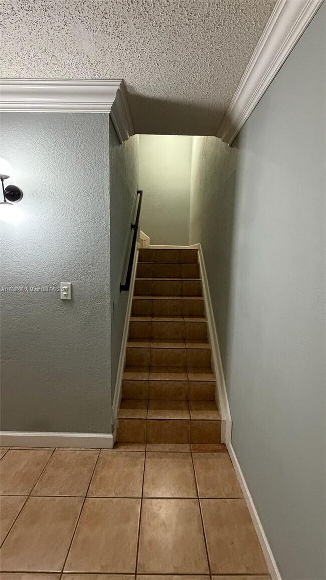 Building Photo - 15430 SW 81st Cir Ln