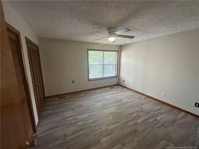 Building Photo - 1202 Huntsman Ct