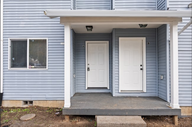 Building Photo - 2835 SE 90th Pl