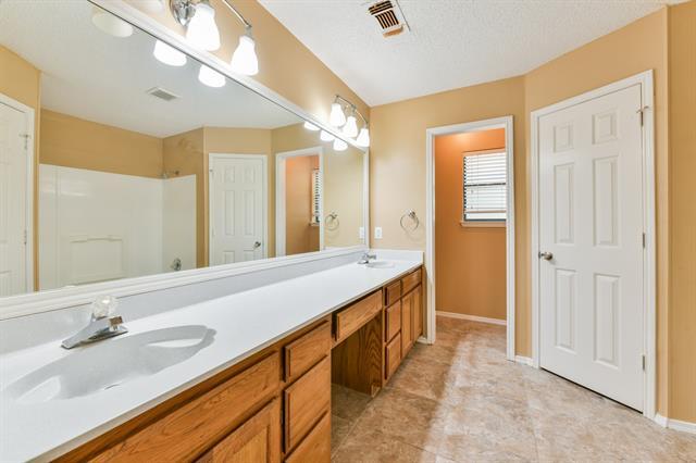 Building Photo - 6412 Woodcreek Trail