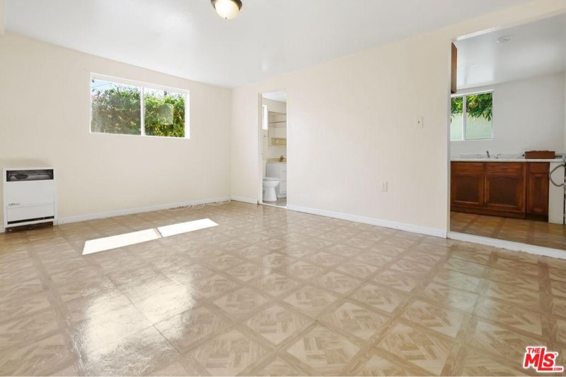 Primary Photo - 430 E 184th St