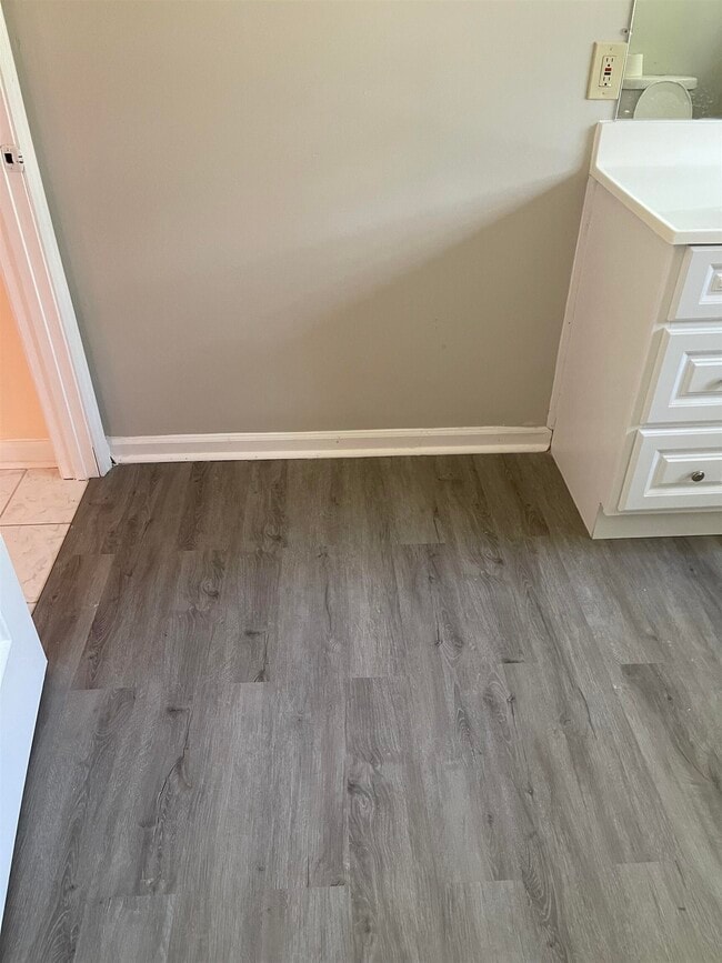 Building Photo - 152 Rountree Rd