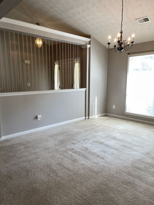 Building Photo - Ranch on full basement