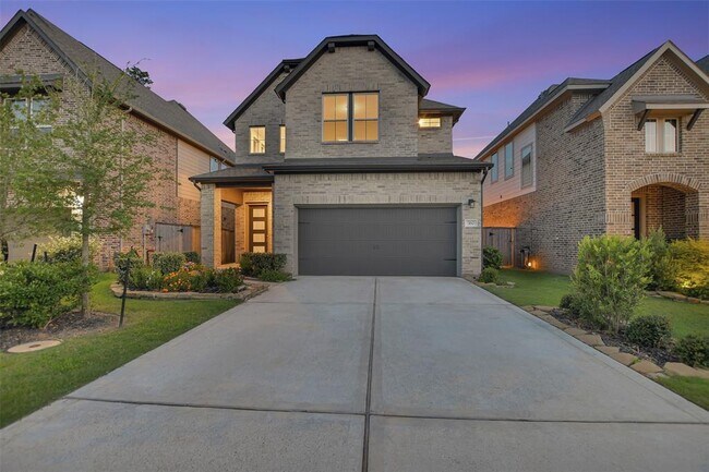 Building Photo - 360 Mallorn Ln
