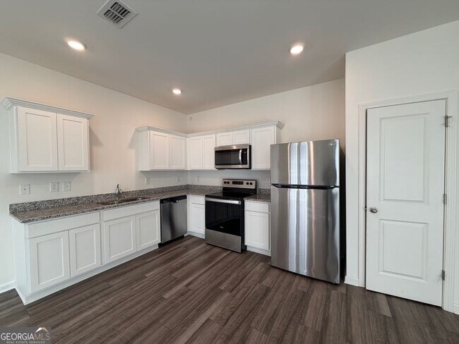 Building Photo - 3520 Condor Ct