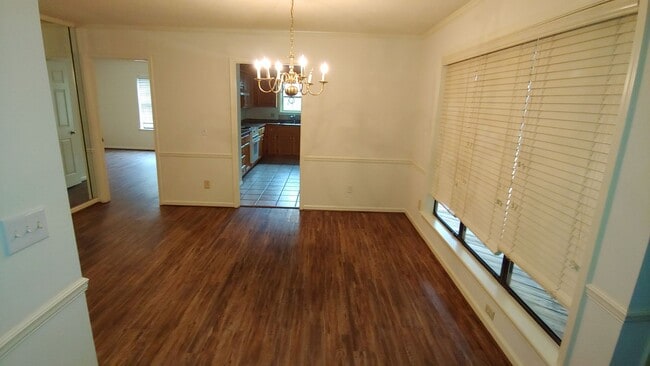 Building Photo - 705 Reston Dr