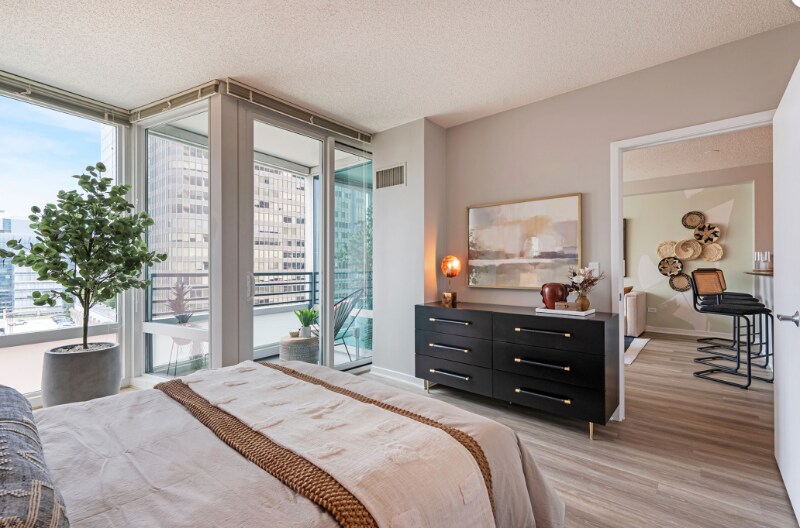 Building Photo - 339 E Ohio St